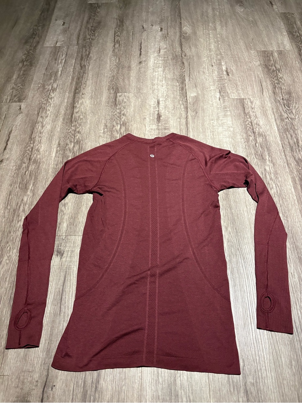 Women’s Lululemon Top 8